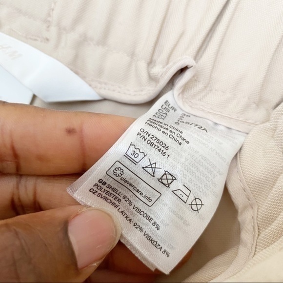 H&M paper-bag tan shorts - Picture 6 of 9